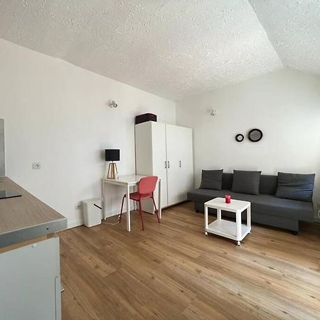 Le Cocon De Melun Apartment ภายนอก รูปภาพ